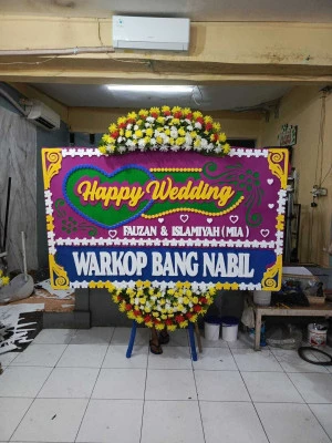 Papan Bunga di Klepu Butuh